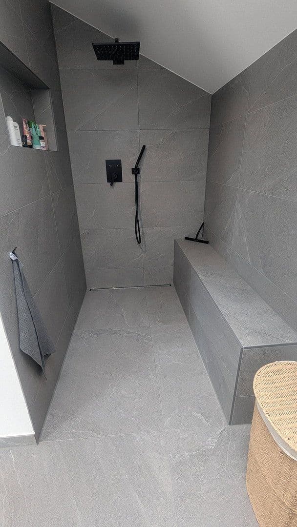 Prodej domu 180 m², pozemek 443 m², Rottenburg am Neckar, Bádensko-Württembersko Prodej domu 180 m², pozemek 443 m², Rottenburg am Neckar, Bádensko-Württembersko