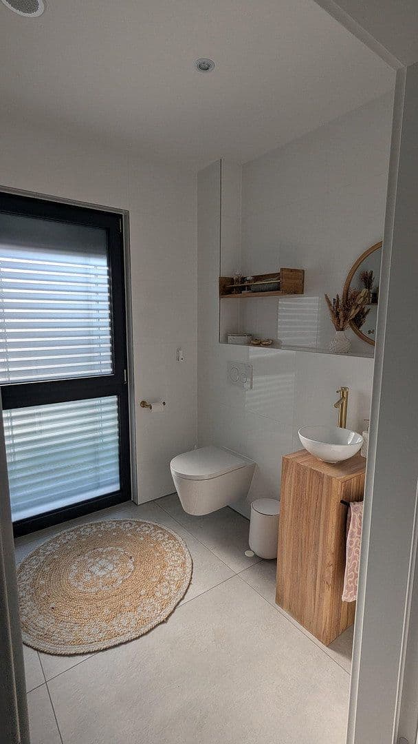 Prodej domu 180 m², pozemek 443 m², Rottenburg am Neckar, Bádensko-Württembersko Prodej domu 180 m², pozemek 443 m², Rottenburg am Neckar, Bádensko-Württembersko