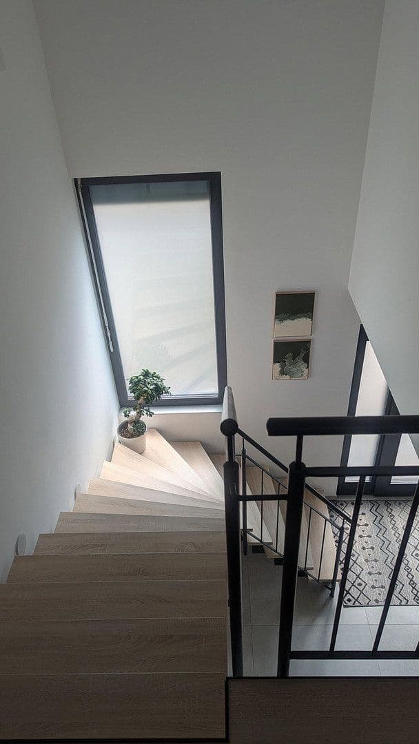 Prodej domu 180 m², pozemek 443 m², Rottenburg am Neckar, Bádensko-Württembersko Prodej domu 180 m², pozemek 443 m², Rottenburg am Neckar, Bádensko-Württembersko