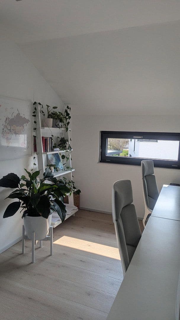 Prodej domu 180 m², pozemek 443 m², Rottenburg am Neckar, Bádensko-Württembersko Prodej domu 180 m², pozemek 443 m², Rottenburg am Neckar, Bádensko-Württembersko