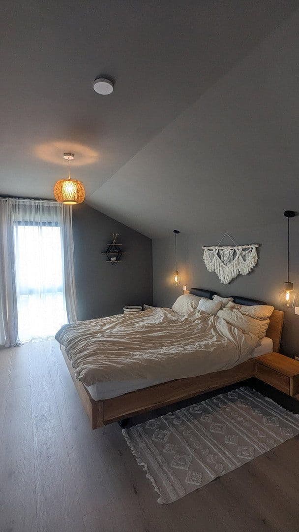 Prodej domu 180 m², pozemek 443 m², Rottenburg am Neckar, Bádensko-Württembersko Prodej domu 180 m², pozemek 443 m², Rottenburg am Neckar, Bádensko-Württembersko