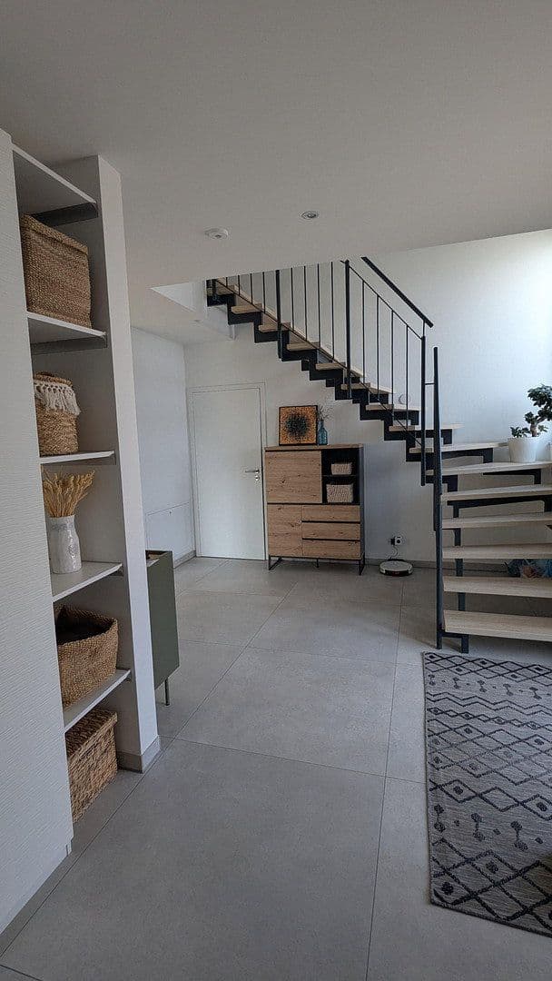 Prodej domu 180 m², pozemek 443 m², Rottenburg am Neckar, Bádensko-Württembersko Prodej domu 180 m², pozemek 443 m², Rottenburg am Neckar, Bádensko-Württembersko