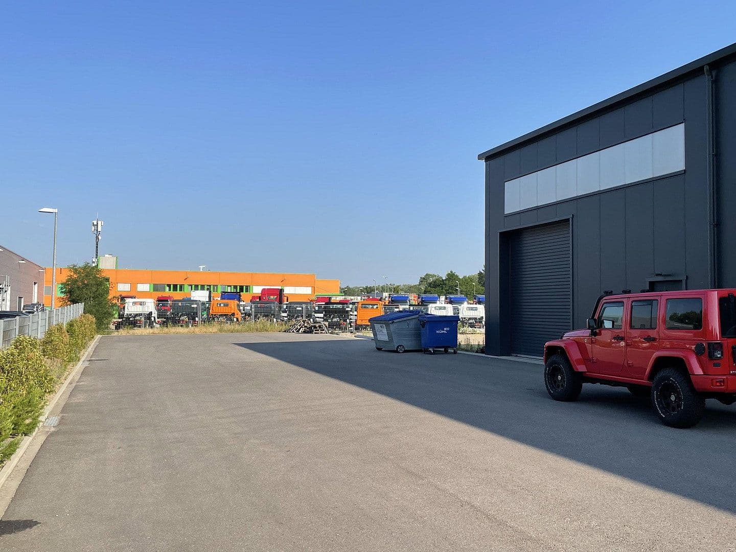 Pronájem nebytového prostoru 400 m², Wörth am Rhein, Porýní-Falc Pronájem nebytového prostoru 400 m², Wörth am Rhein, Porýní-Falc