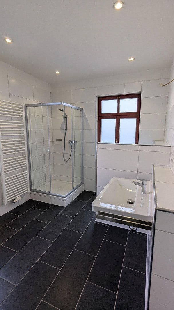 Pronájem bytu 3+1 100 m², Nürnberger Strasse 22, Schwabach, Bavorsko Pronájem bytu 3+1 100 m², Nürnberger Strasse 22, Schwabach, Bavorsko