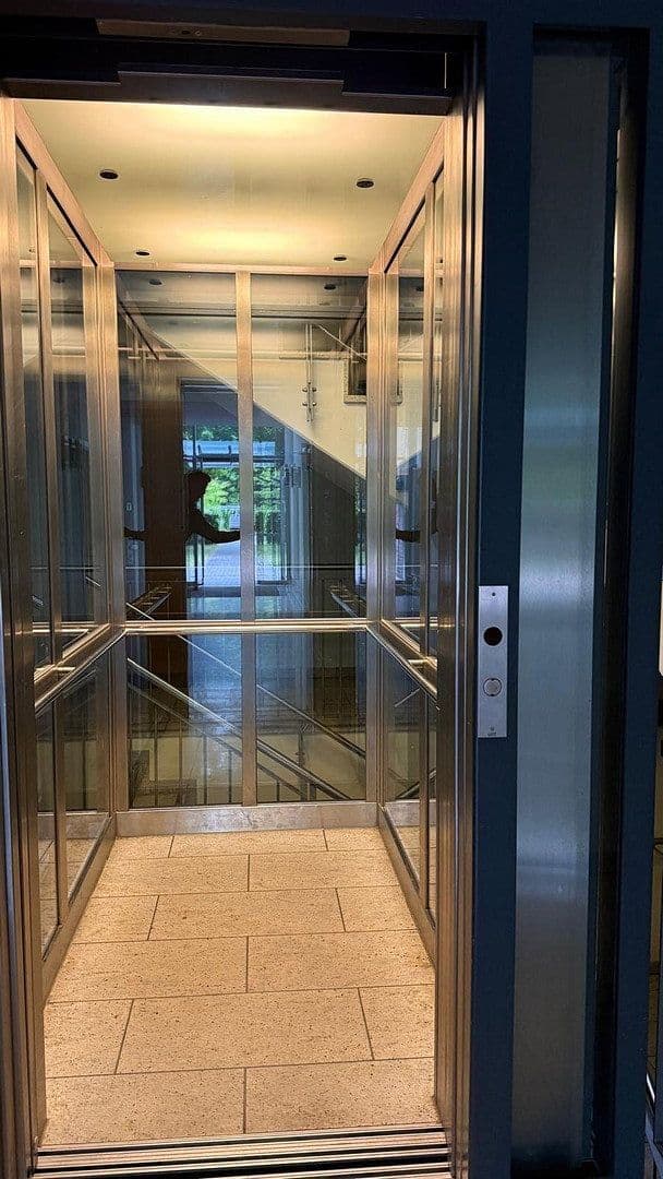 Pronájem bytu 3+1 101 m², Elbchaussee 194, Hamburg, Hamburg Pronájem bytu 3+1 101 m², Elbchaussee 194, Hamburg, Hamburg