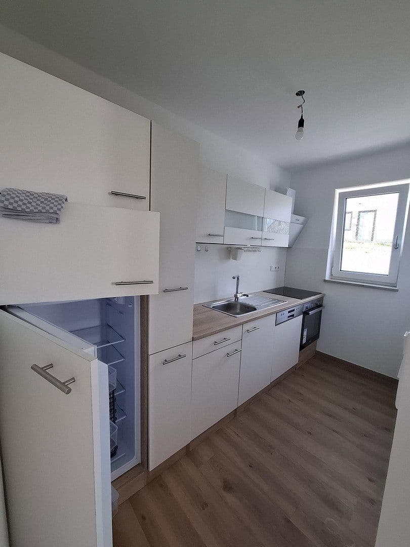 Pronájem bytu 2+1 44 m², Pfaffenhofen, Bavorsko Pronájem bytu 2+1 44 m², Pfaffenhofen, Bavorsko