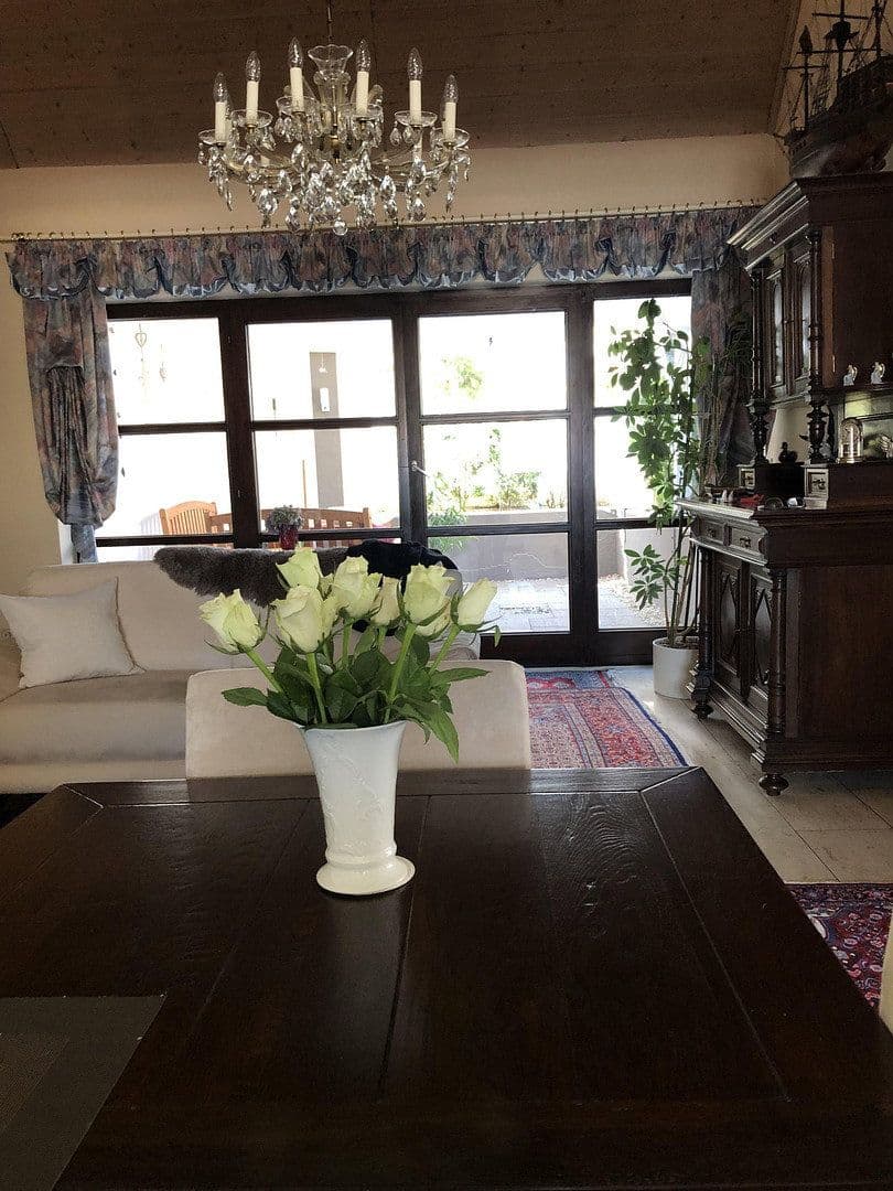 Prodej bytu 5+1 160 m², Rottenburg am Neckar, Bádensko-Württembersko Prodej bytu 5+1 160 m², Rottenburg am Neckar, Bádensko-Württembersko