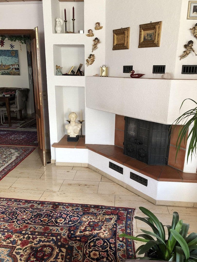 Prodej bytu 5+1 160 m², Rottenburg am Neckar, Bádensko-Württembersko Prodej bytu 5+1 160 m², Rottenburg am Neckar, Bádensko-Württembersko