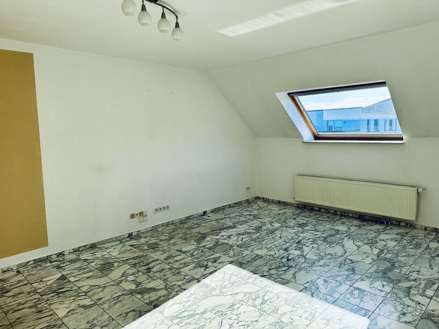 Pronájem bytu 3+1 73 m², Springe, Dolní Sasko Pronájem bytu 3+1 73 m², Springe, Dolní Sasko