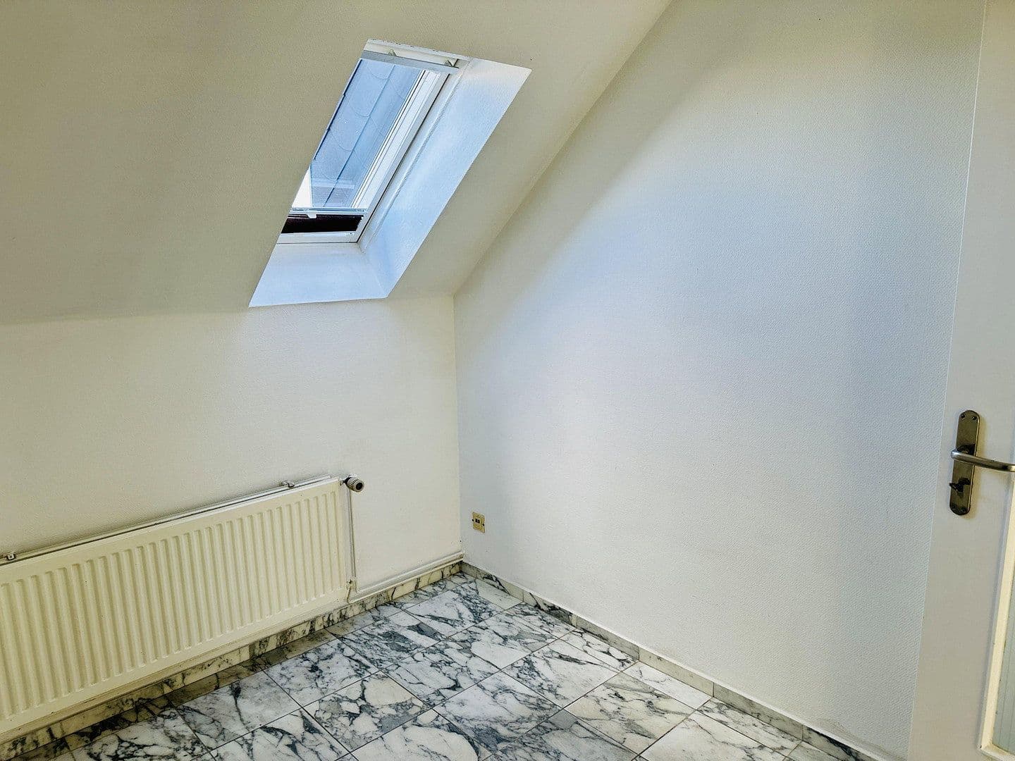 Pronájem bytu 3+1 73 m², Springe, Dolní Sasko Pronájem bytu 3+1 73 m², Springe, Dolní Sasko