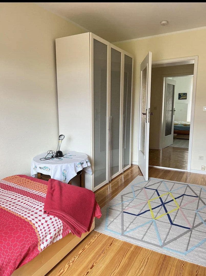 Pronájem bytu 3+1 63 m², Kellerstrasse 13, München, Bavorsko Pronájem bytu 3+1 63 m², Kellerstrasse 13, München, Bavorsko