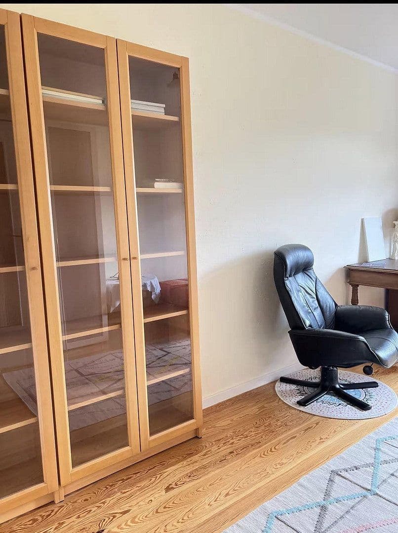 Pronájem bytu 3+1 63 m², Kellerstrasse 13, München, Bavorsko Pronájem bytu 3+1 63 m², Kellerstrasse 13, München, Bavorsko