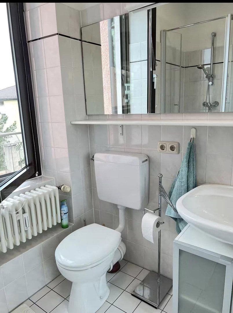 Pronájem bytu 3+1 63 m², Kellerstrasse 13, München, Bavorsko Pronájem bytu 3+1 63 m², Kellerstrasse 13, München, Bavorsko