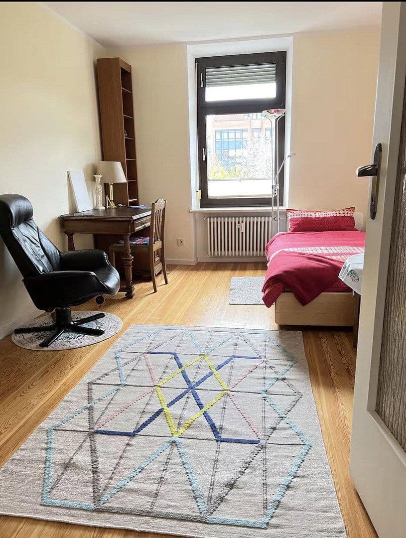 Pronájem bytu 3+1 63 m², Kellerstrasse 13, München, Bavorsko Pronájem bytu 3+1 63 m², Kellerstrasse 13, München, Bavorsko