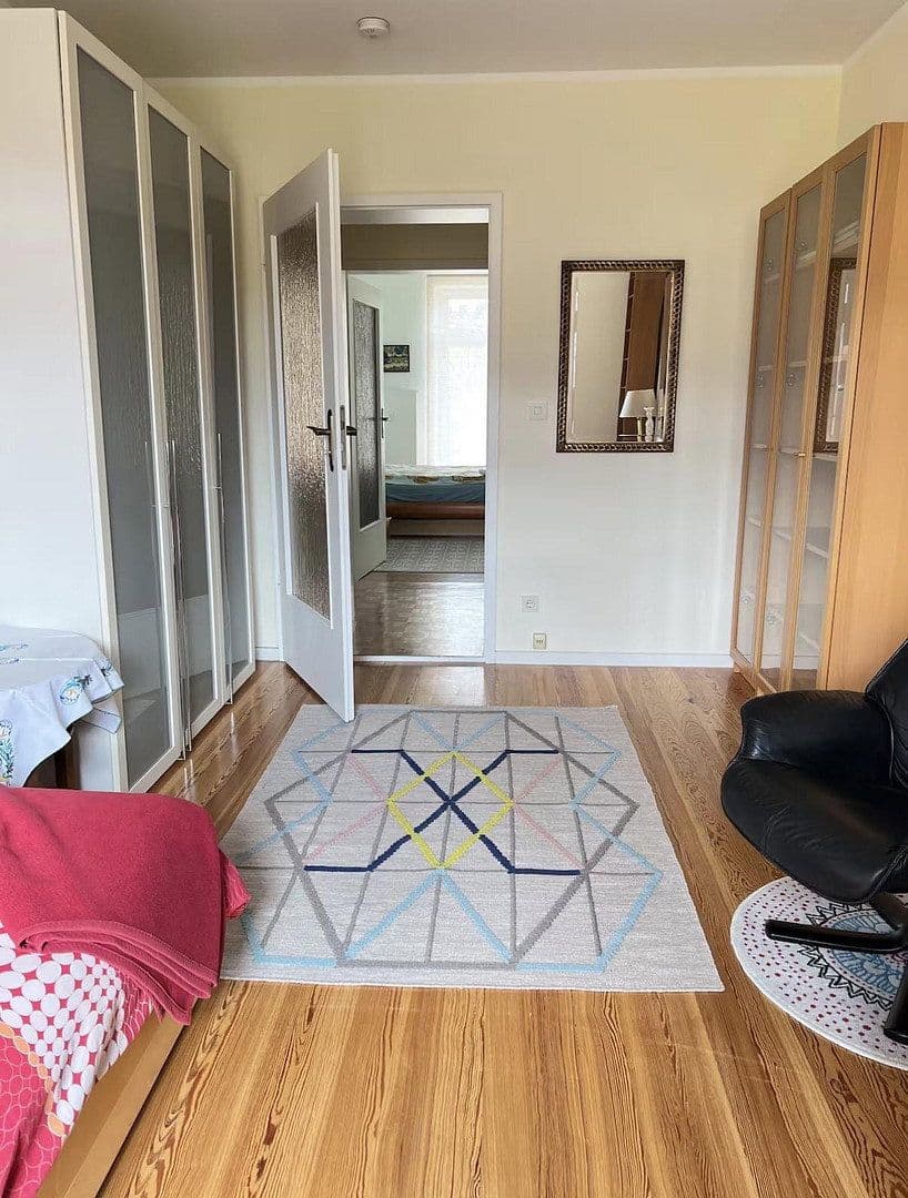 Pronájem bytu 3+1 63 m², Kellerstrasse 13, München, Bavorsko Pronájem bytu 3+1 63 m², Kellerstrasse 13, München, Bavorsko