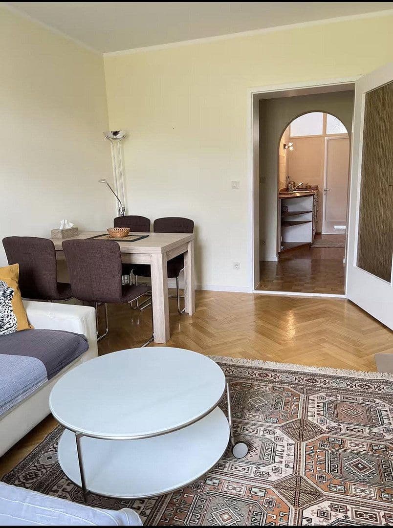 Pronájem bytu 3+1 63 m², Kellerstrasse 13, München, Bavorsko Pronájem bytu 3+1 63 m², Kellerstrasse 13, München, Bavorsko