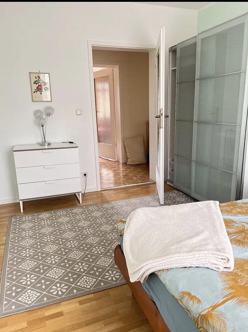 Pronájem bytu 3+1 63 m², Kellerstrasse 13, München, Bavorsko Pronájem bytu 3+1 63 m², Kellerstrasse 13, München, Bavorsko