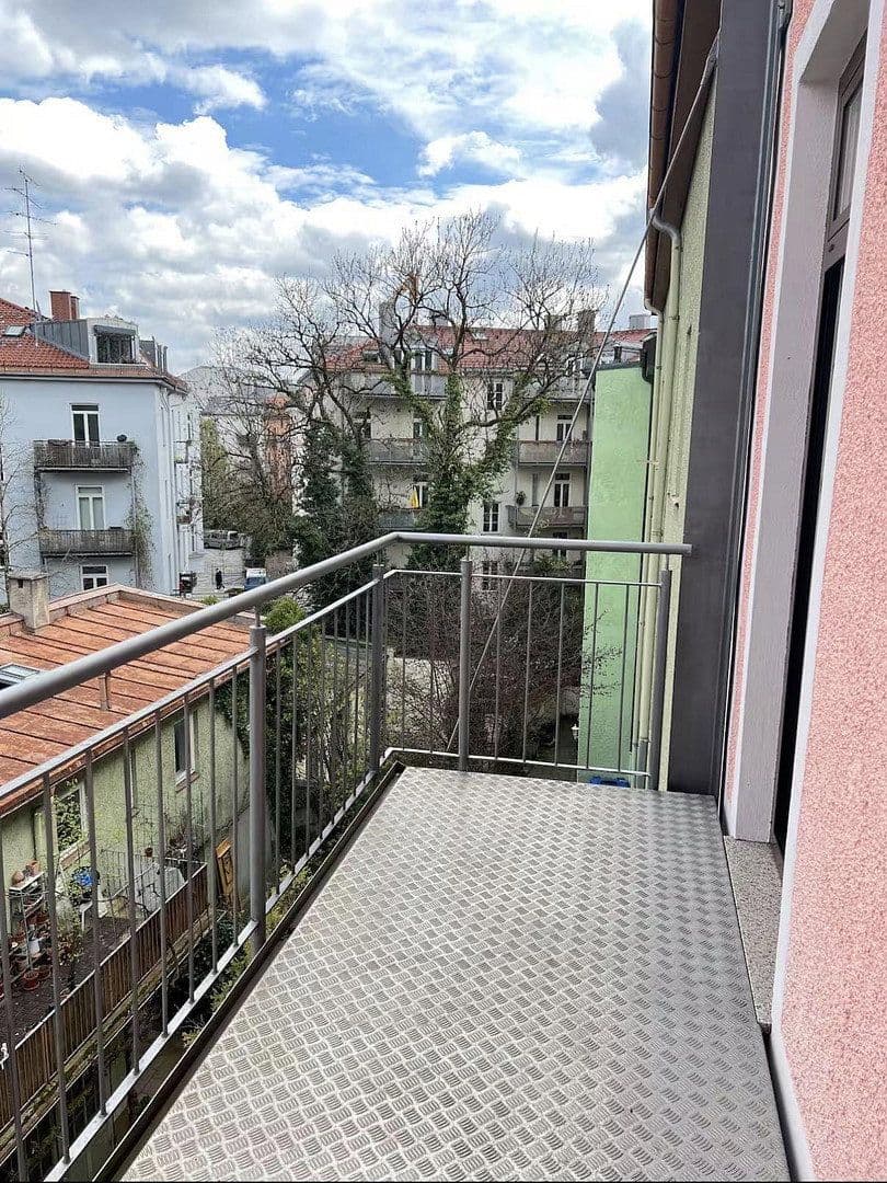 Pronájem bytu 3+1 63 m², Kellerstrasse 13, München, Bavorsko Pronájem bytu 3+1 63 m², Kellerstrasse 13, München, Bavorsko