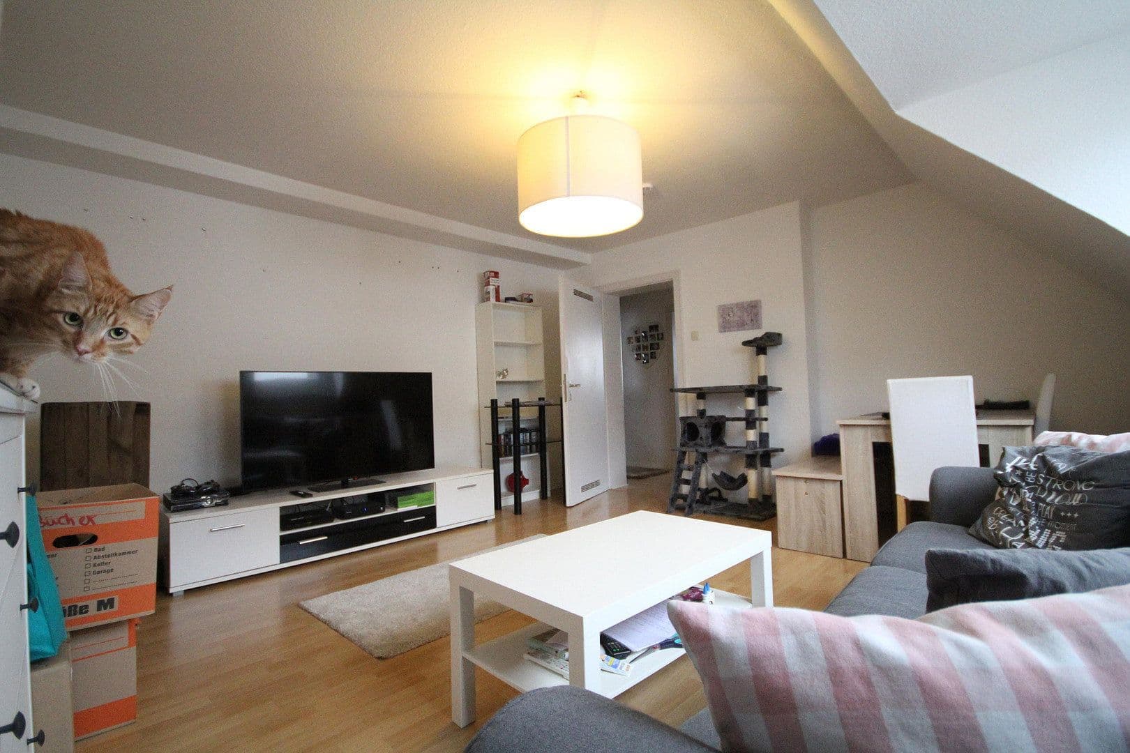 Pronájem bytu 3+kk 67 m², Rathausplatz 28, Hattingen, Severní Porýní-Vestfálsko Pronájem bytu 3+kk 67 m², Rathausplatz 28, Hattingen, Severní Porýní-Vestfálsko