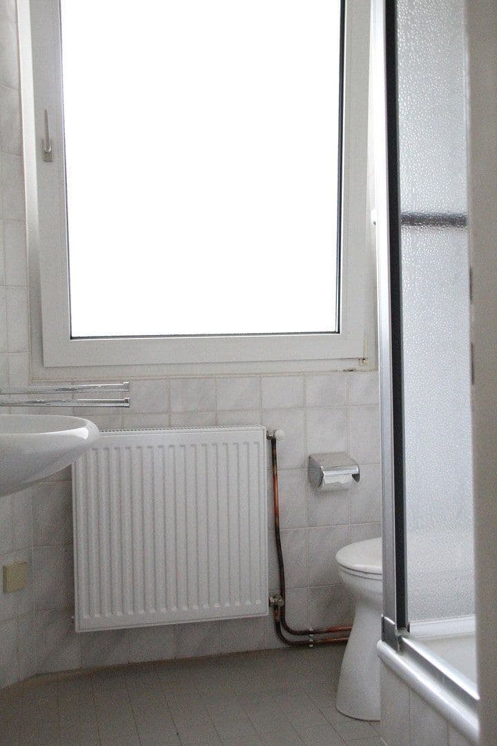 Pronájem bytu 2+kk 60 m², Wiesenstr. 52, Essen-Südviertel Nähe City und Hauptbahnhof, Severní Porýní-Vestfálsko Pronájem bytu 2+kk 60 m², Wiesenstr. 52, Essen-Südviertel Nähe City und Hauptbahnhof, Severní Porýní-Vestfálsko