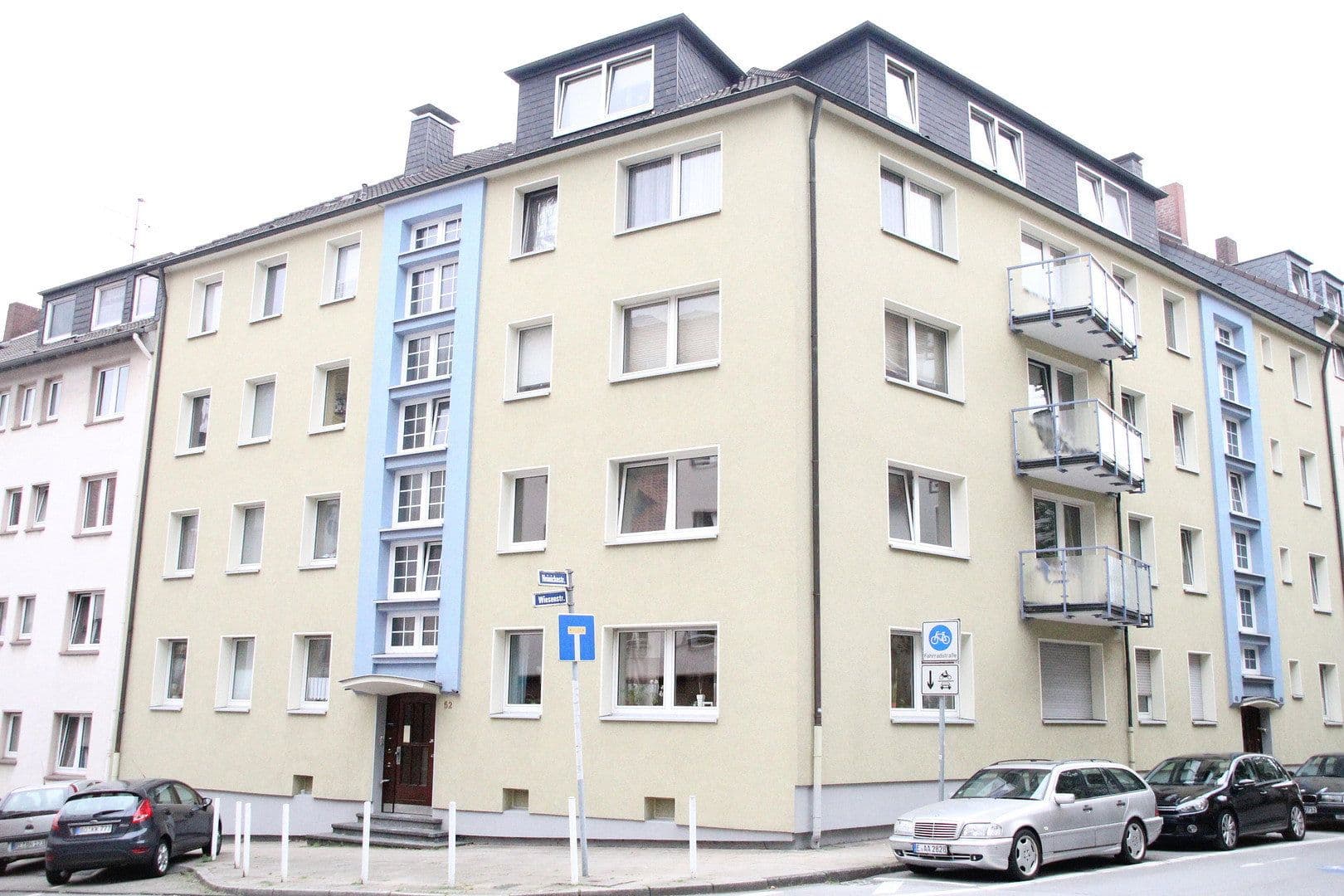 Pronájem bytu 2+kk 60 m², Wiesenstr. 52, Essen-Südviertel Nähe City und Hauptbahnhof, Severní Porýní-Vestfálsko Pronájem bytu 2+kk 60 m², Wiesenstr. 52, Essen-Südviertel Nähe City und Hauptbahnhof, Severní Porýní-Vestfálsko
