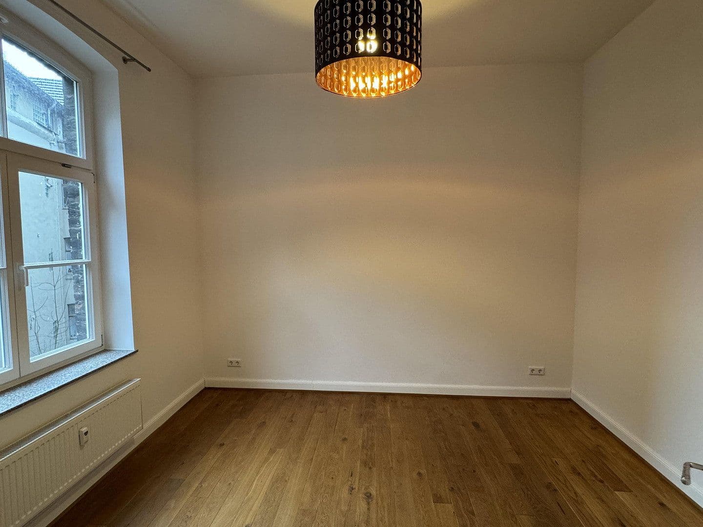 Pronájem bytu 4+1 112 m², Trimbornstrasse 11, Köln, Severní Porýní-Vestfálsko Pronájem bytu 4+1 112 m², Trimbornstrasse 11, Köln, Severní Porýní-Vestfálsko