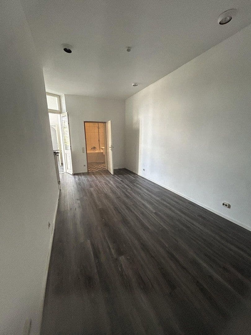 Pronájem bytu 4+1 108 m², Bruchköbeler Landstraße 6, Hanau, Hessen Pronájem bytu 4+1 108 m², Bruchköbeler Landstraße 6, Hanau, Hessen