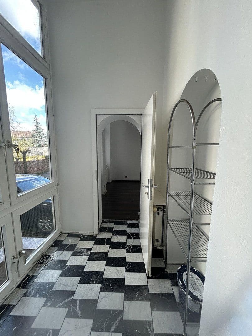 Pronájem bytu 4+1 108 m², Bruchköbeler Landstraße 6, Hanau, Hessen Pronájem bytu 4+1 108 m², Bruchköbeler Landstraße 6, Hanau, Hessen