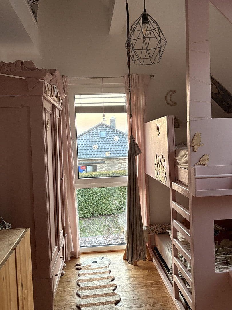 Prodej domu 210 m², pozemek 744 m², Radbruch, Dolní Sasko Prodej domu 210 m², pozemek 744 m², Radbruch, Dolní Sasko