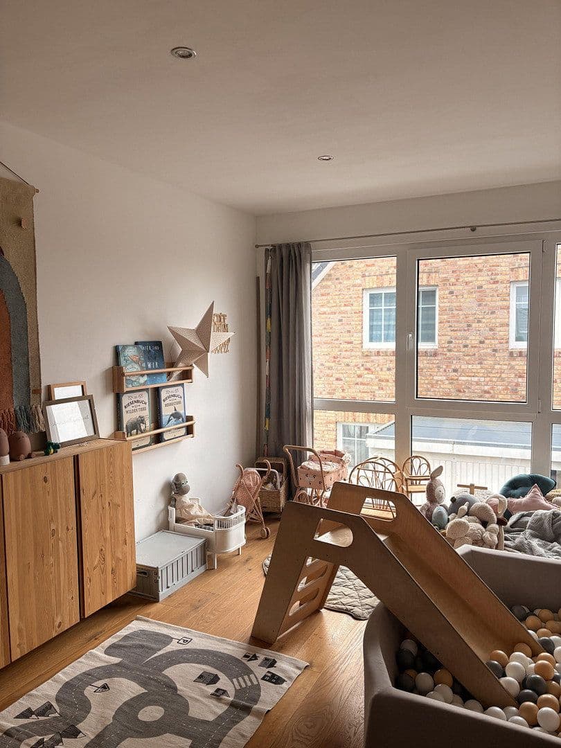 Prodej domu 210 m², pozemek 744 m², Radbruch, Dolní Sasko Prodej domu 210 m², pozemek 744 m², Radbruch, Dolní Sasko