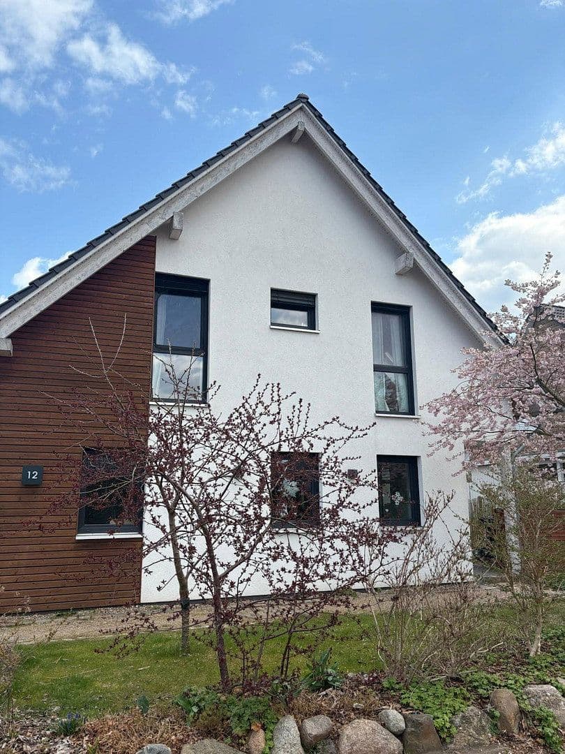 Prodej domu 210 m², pozemek 744 m², Radbruch, Dolní Sasko Prodej domu 210 m², pozemek 744 m², Radbruch, Dolní Sasko
