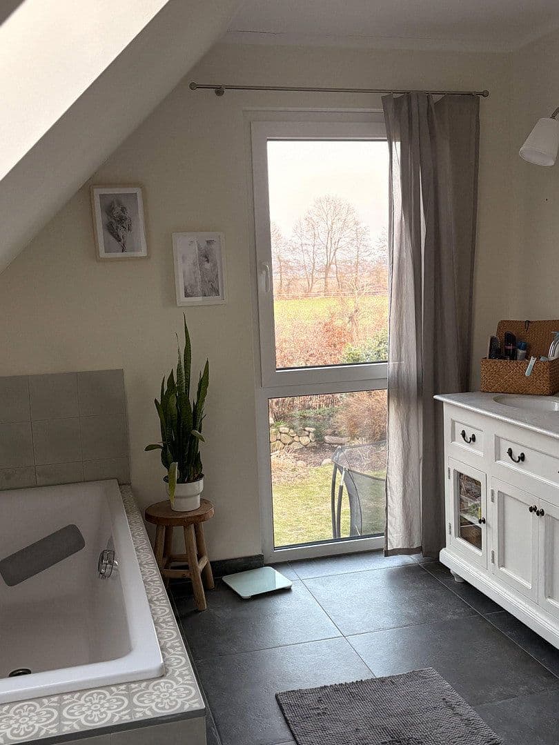 Prodej domu 210 m², pozemek 744 m², Radbruch, Dolní Sasko Prodej domu 210 m², pozemek 744 m², Radbruch, Dolní Sasko