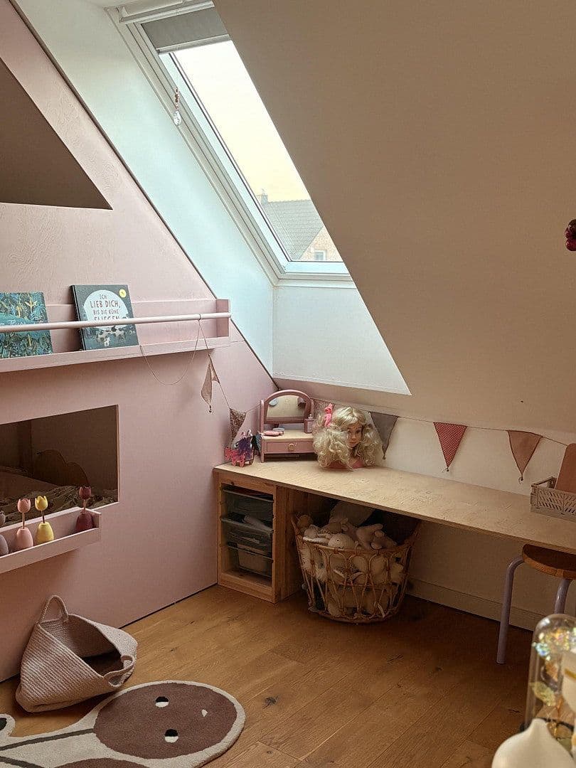 Prodej domu 210 m², pozemek 744 m², Radbruch, Dolní Sasko Prodej domu 210 m², pozemek 744 m², Radbruch, Dolní Sasko