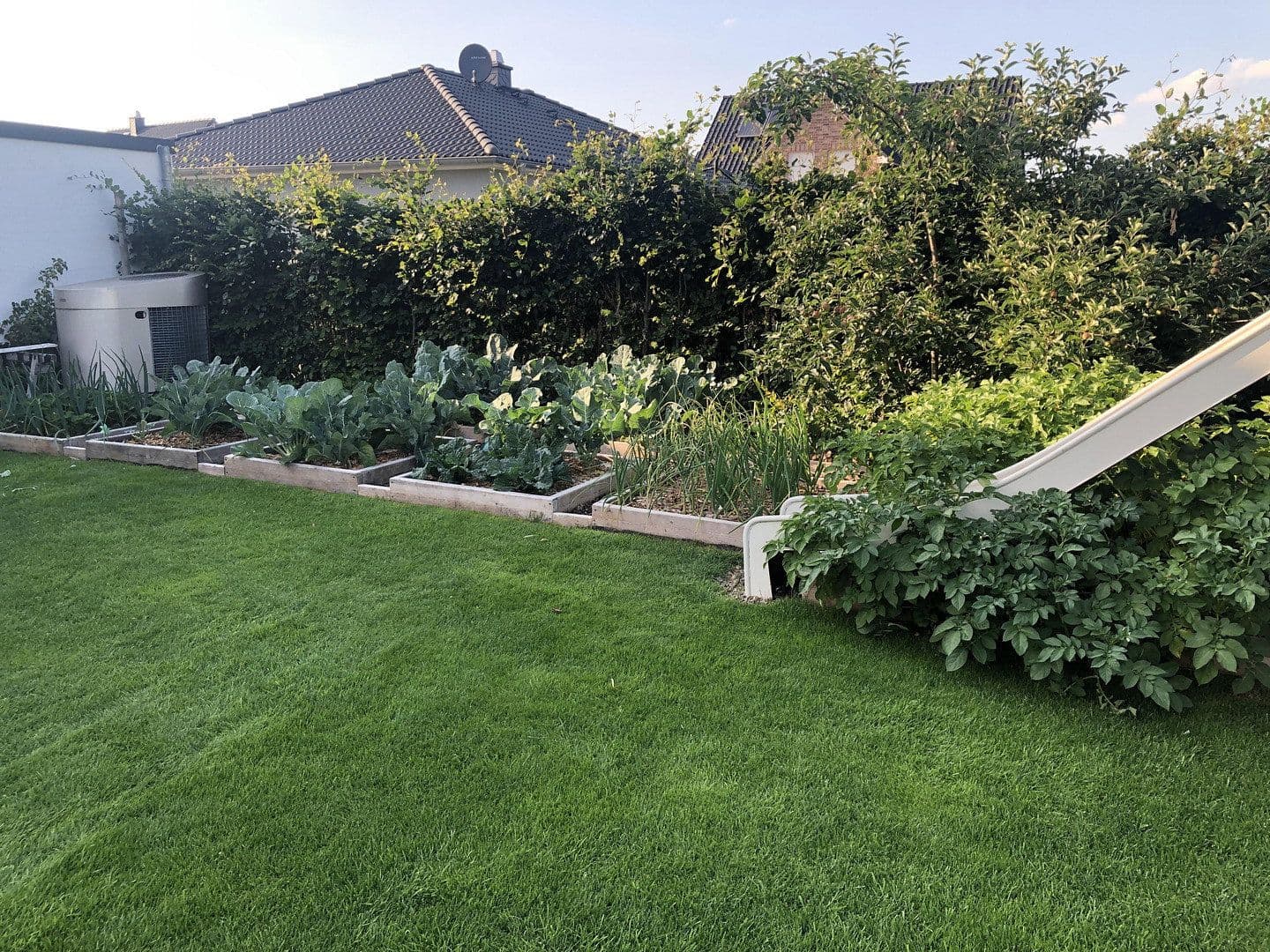 Prodej domu 210 m², pozemek 744 m², Radbruch, Dolní Sasko Prodej domu 210 m², pozemek 744 m², Radbruch, Dolní Sasko