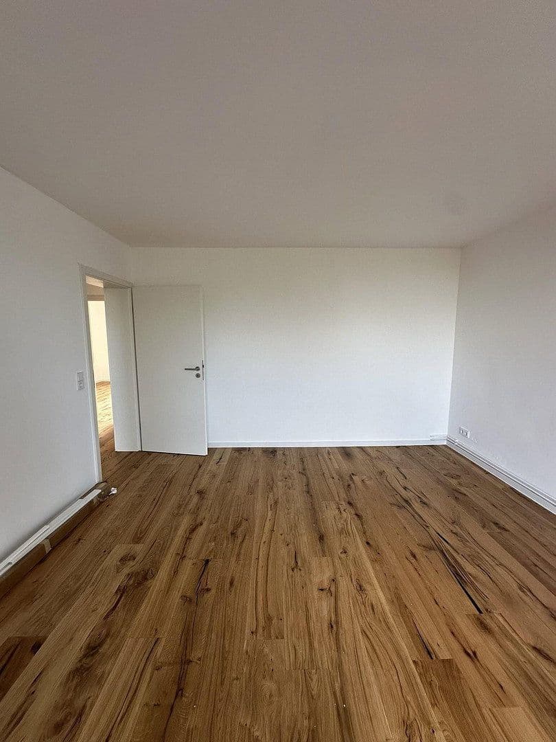Prodej bytu 3+1 77 m², Kiel, Šlesvicko-Holštýnsko Prodej bytu 3+1 77 m², Kiel, Šlesvicko-Holštýnsko