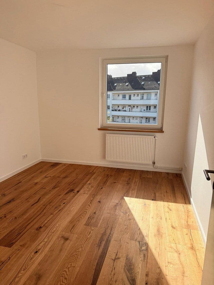 Prodej bytu 3+1 77 m², Kiel, Šlesvicko-Holštýnsko Prodej bytu 3+1 77 m², Kiel, Šlesvicko-Holštýnsko