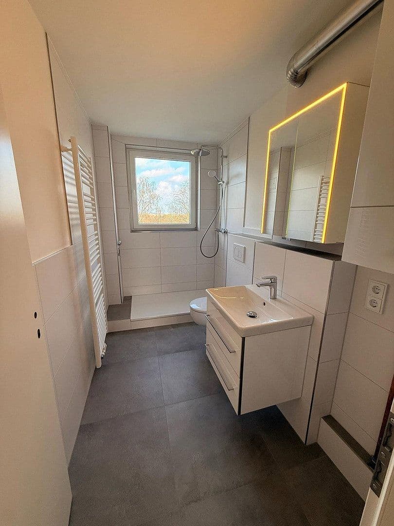 Prodej bytu 3+1 77 m², Kiel, Šlesvicko-Holštýnsko Prodej bytu 3+1 77 m², Kiel, Šlesvicko-Holštýnsko