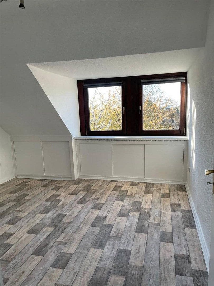 Pronájem bytu 1+kk 35 m², Mülheim a.d. Ruhr, Severní Porýní-Vestfálsko Pronájem bytu 1+kk 35 m², Mülheim a.d. Ruhr, Severní Porýní-Vestfálsko