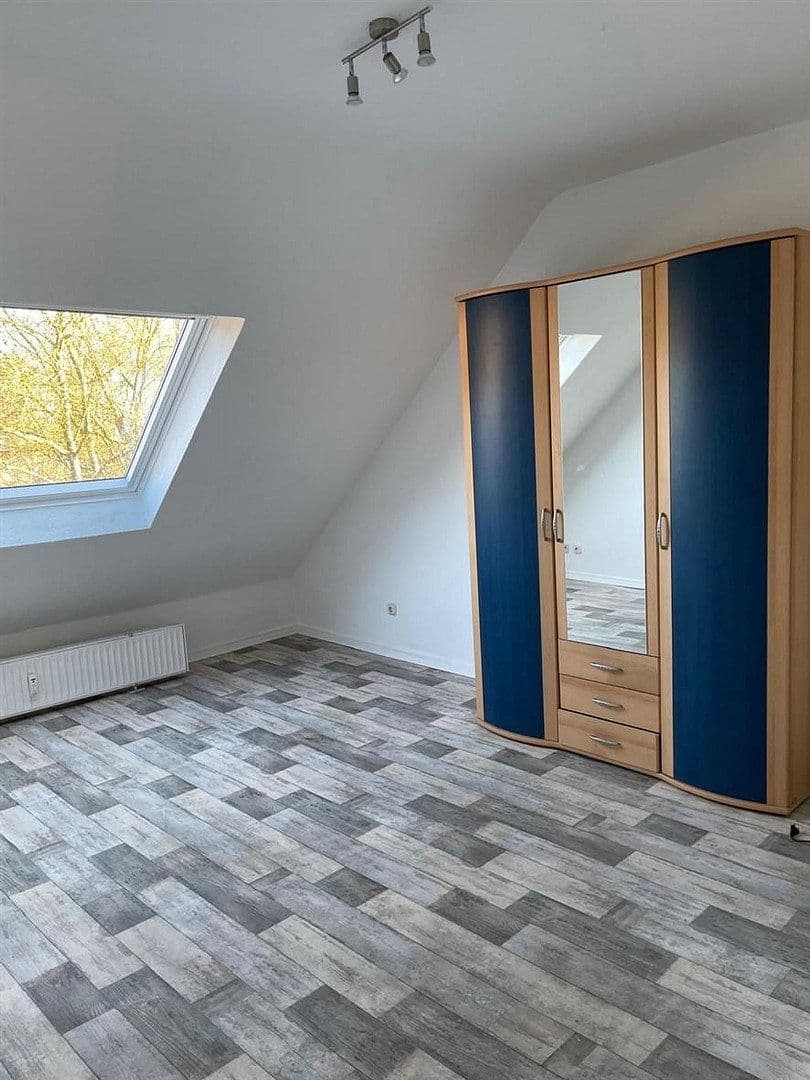 Pronájem bytu 1+kk 35 m², Mülheim a.d. Ruhr, Severní Porýní-Vestfálsko Pronájem bytu 1+kk 35 m², Mülheim a.d. Ruhr, Severní Porýní-Vestfálsko