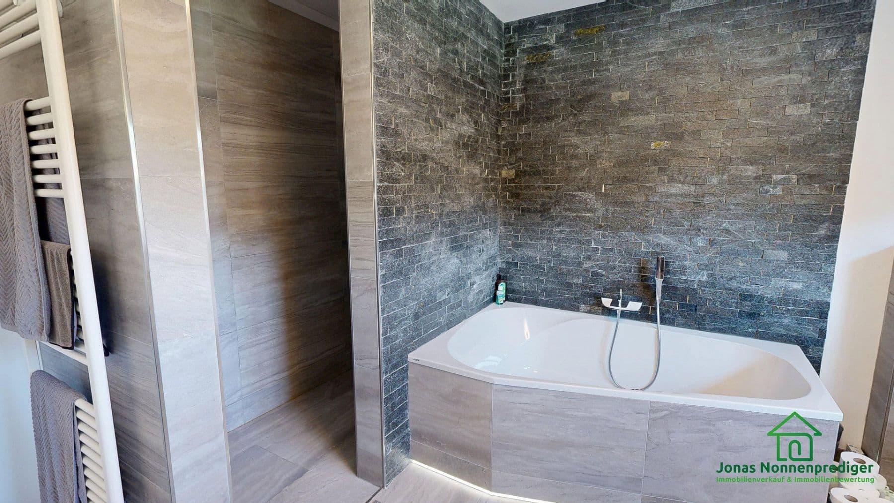 Prodej domu 190 m², pozemek 2.414 m², Fischerdamm 4, Cramonshagen, Mecklenburg-Vorpommern Prodej domu 190 m², pozemek 2.414 m², Fischerdamm 4, Cramonshagen, Mecklenburg-Vorpommern