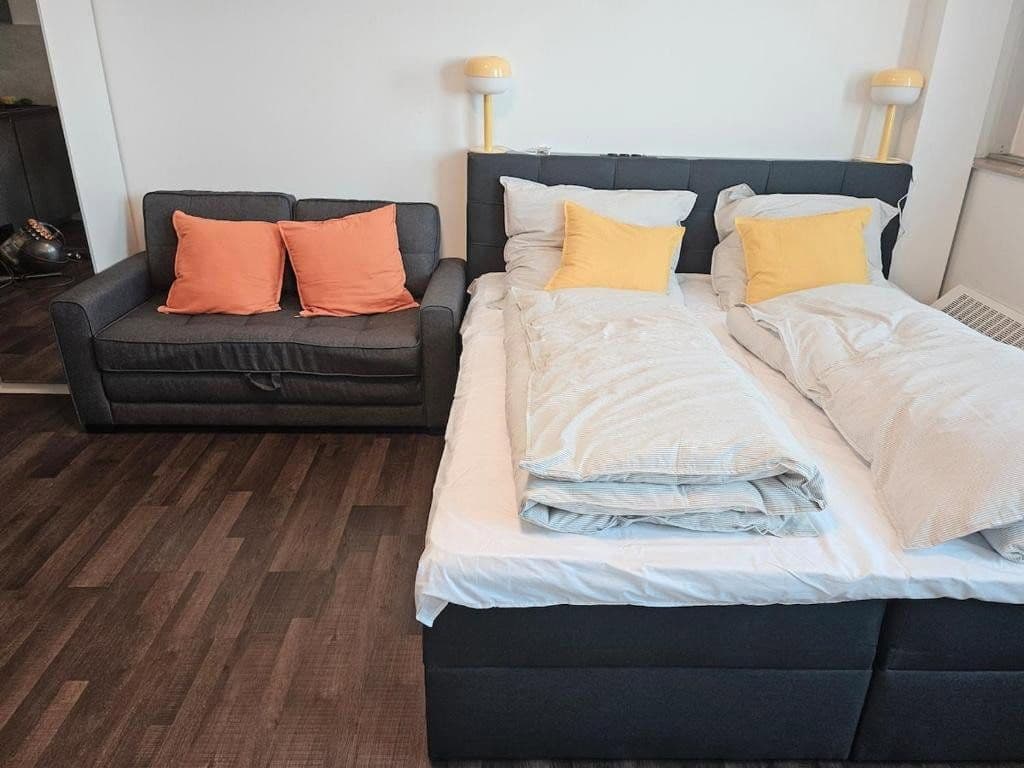 Prodej bytu 1+1 32 m², Graeffstr. 1, Köln, Severní Porýní-Vestfálsko Prodej bytu 1+1 32 m², Graeffstr. 1, Köln, Severní Porýní-Vestfálsko