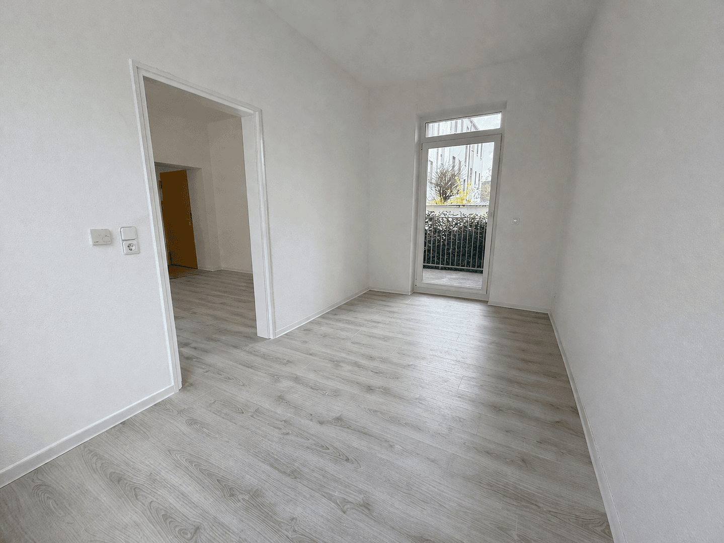 Pronájem bytu 2+1 59 m², Ziegelstraße 47, Dessau-Roßlau, Sasko-Anhaltsko Pronájem bytu 2+1 59 m², Ziegelstraße 47, Dessau-Roßlau, Sasko-Anhaltsko