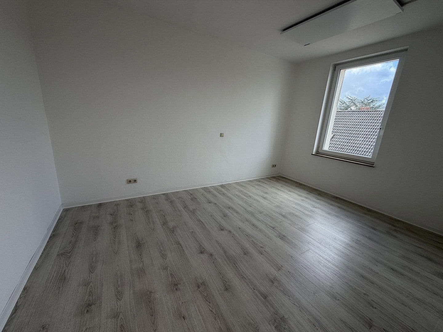Pronájem bytu 2+1 59 m², Ziegelstraße 47, Dessau-Roßlau, Sasko-Anhaltsko Pronájem bytu 2+1 59 m², Ziegelstraße 47, Dessau-Roßlau, Sasko-Anhaltsko