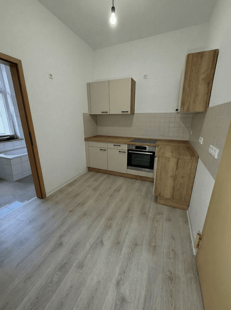 Pronájem bytu 2+1 59 m², Ziegelstraße 47, Dessau-Roßlau, Sasko-Anhaltsko Pronájem bytu 2+1 59 m², Ziegelstraße 47, Dessau-Roßlau, Sasko-Anhaltsko