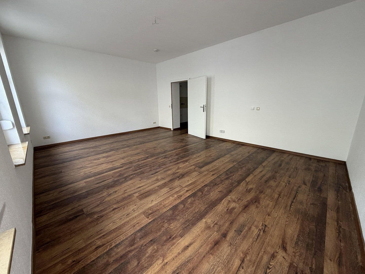 Pronájem bytu 2+1 59 m², Ziegelstraße 47, Dessau-Roßlau, Sasko-Anhaltsko Pronájem bytu 2+1 59 m², Ziegelstraße 47, Dessau-Roßlau, Sasko-Anhaltsko