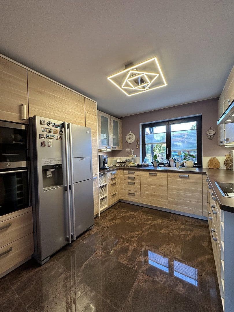 Prodej domu 220 m², pozemek 563 m², Starohrad, Durynsko Prodej domu 220 m², pozemek 563 m², Starohrad, Durynsko