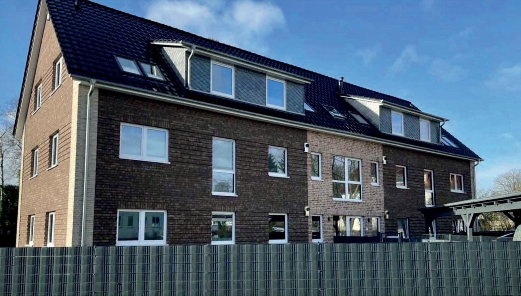 Prodej bytu 4+1 108 m², Samlandweg 11, Rotenburg, Dolní Sasko Prodej bytu 4+1 108 m², Samlandweg 11, Rotenburg, Dolní Sasko