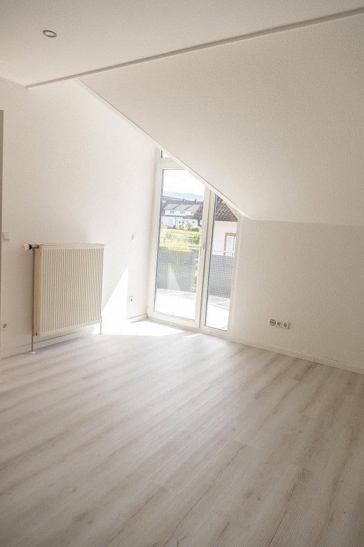 Prodej domu 160 m², pozemek 500 m², Lindengrabenstrasse 28, Lahr/Schwarzwald, Bádensko-Württembersko Prodej domu 160 m², pozemek 500 m², Lindengrabenstrasse 28, Lahr/Schwarzwald, Bádensko-Württembersko