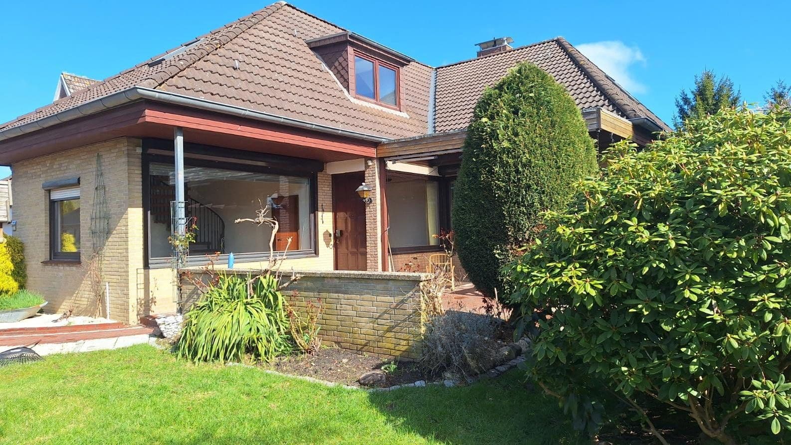 Prodej domu 204 m², pozemek 914 m², Wilhelmshaven, Dolní Sasko Prodej domu 204 m², pozemek 914 m², Wilhelmshaven, Dolní Sasko