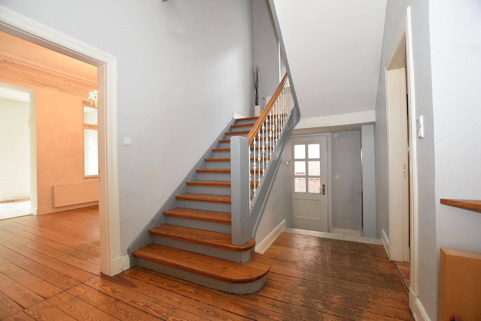 Prodej domu 427 m², pozemek 1.509 m², Hamburg, Hamburg Prodej domu 427 m², pozemek 1.509 m², Hamburg, Hamburg